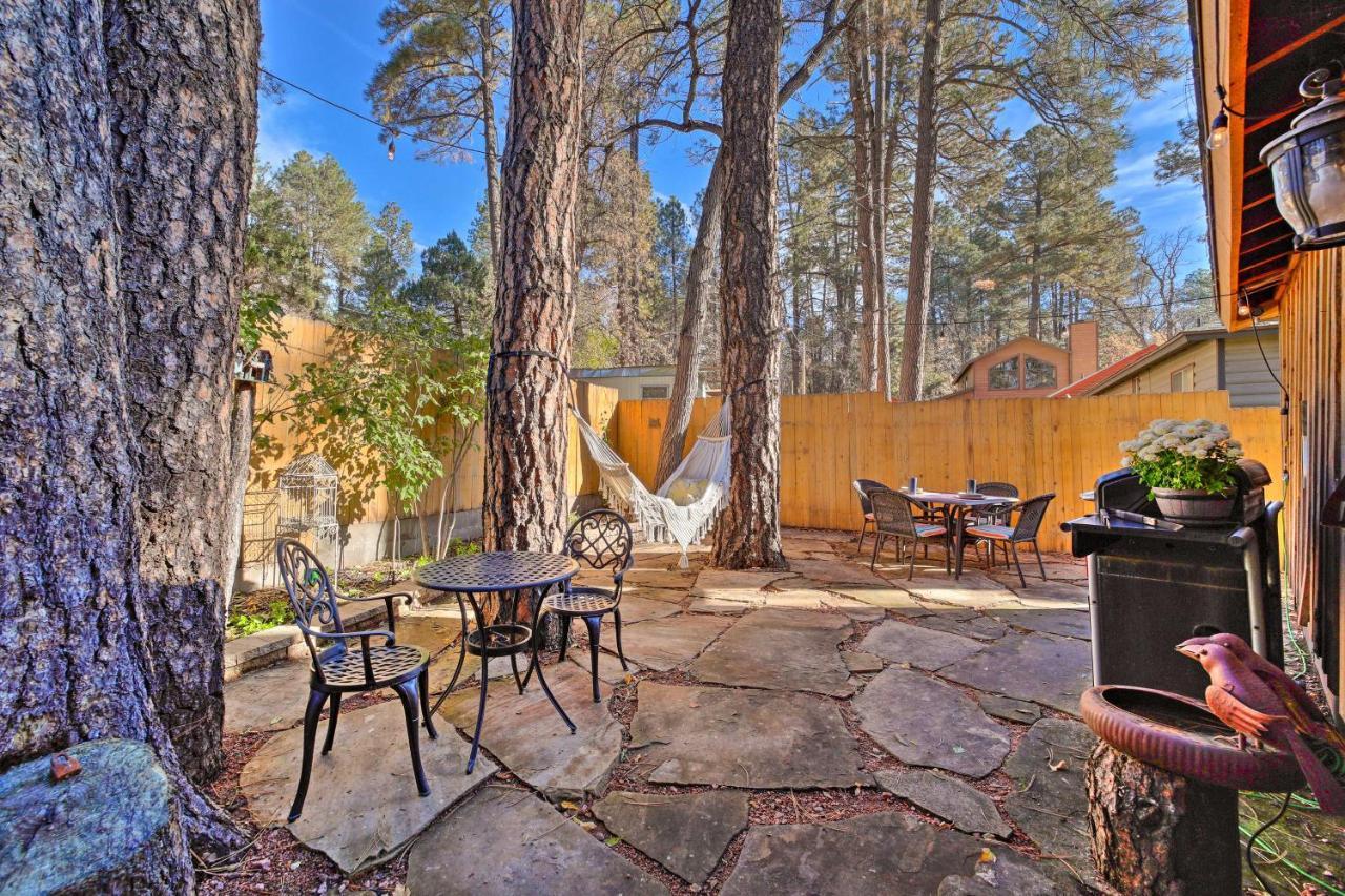 Cozy Cabin Retreat With Patio And Fenced Yard 패이슨 외부 사진